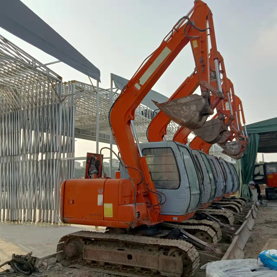 HITACHI EX60-5 - Kāpurķēžu ekskavators: foto 2 HITACHI EX60-5 - Kāpurķēžu ekskavators: foto 2