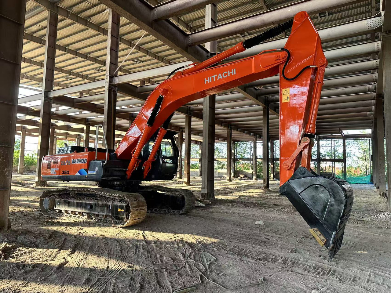 HITACHI ZX350 Excavator Click for Discount - Ekskavators: foto 3 HITACHI ZX350 Excavator Click for Discount - Ekskavators: foto 3