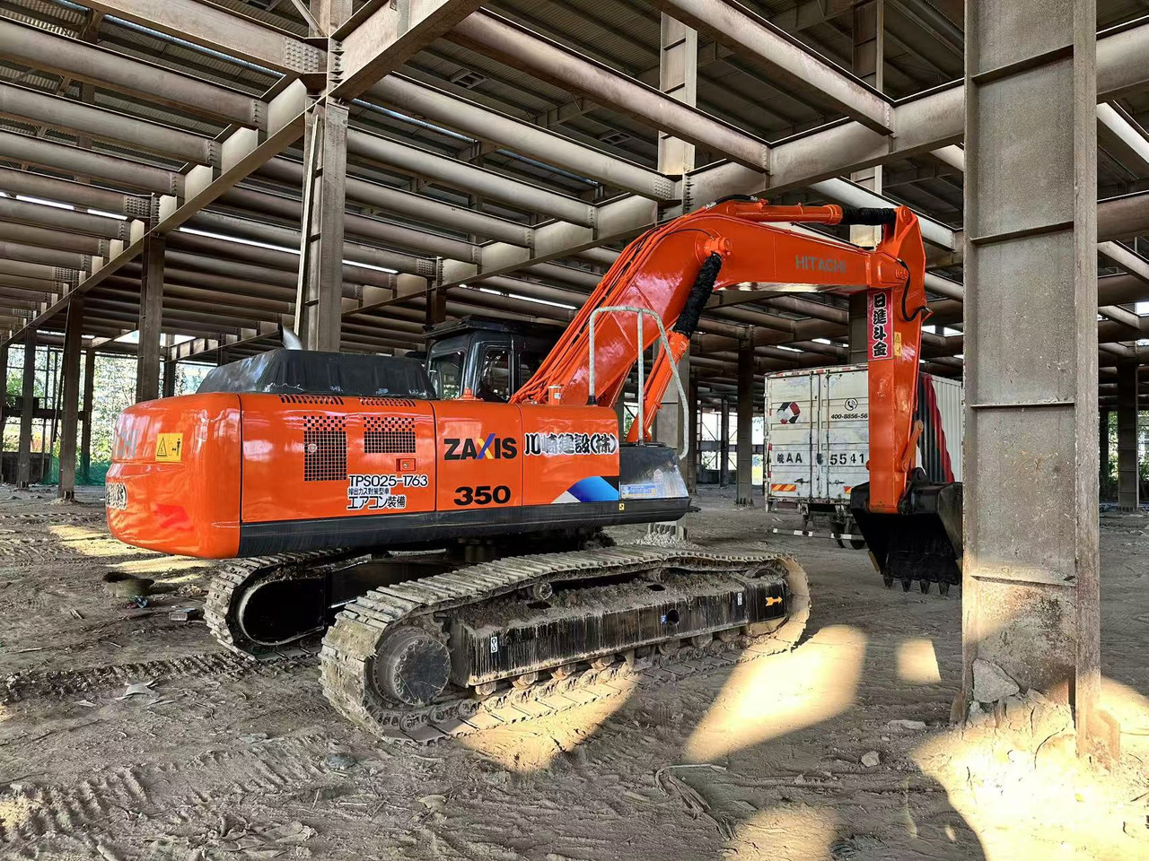 HITACHI ZX350 Excavator Click for Discount - Ekskavators: foto 1 HITACHI ZX350 Excavator Click for Discount - Ekskavators: foto 1