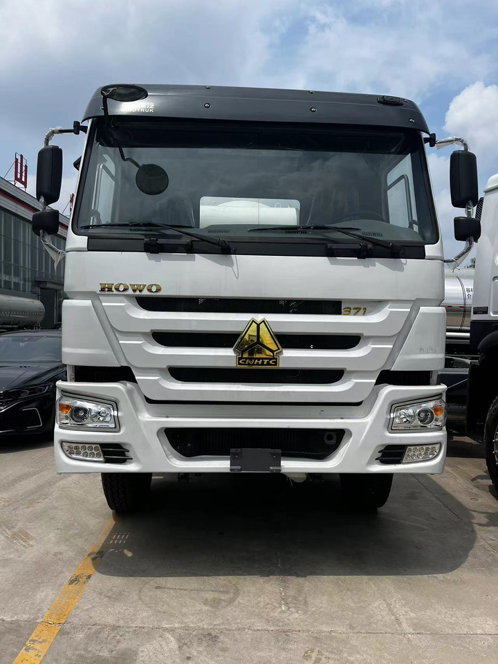 HOWO Cement Mixer Truck 12cube Click Here for Discount - Betonvedējs: foto 3 HOWO Cement Mixer Truck 12cube Click Here for Discount - Betonvedējs: foto 3