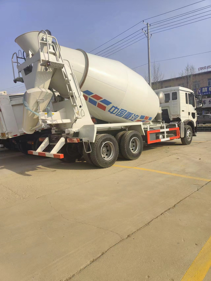 HOWO TX350 Cement Mixer Truck Click Here for Discount - Betonvedējs: foto 4 HOWO TX350 Cement Mixer Truck Click Here for Discount - Betonvedējs: foto 4