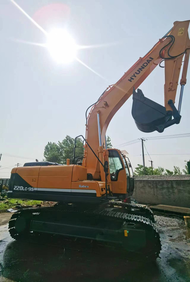 HYUNDAI R220-9S - Kāpurķēžu ekskavators: foto 5 HYUNDAI R220-9S - Kāpurķēžu ekskavators: foto 5
