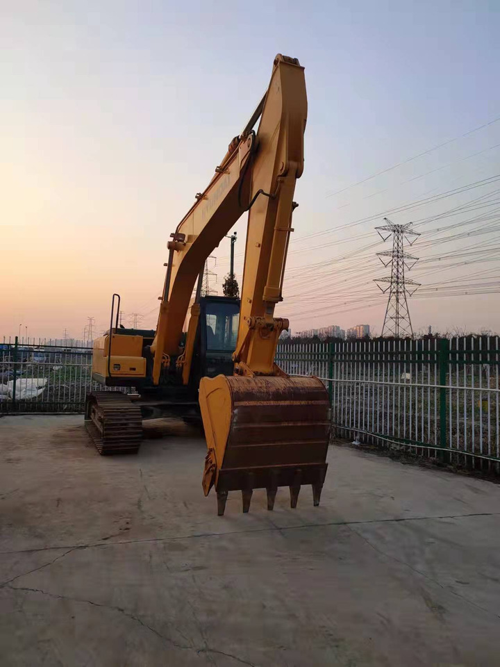 HYUNDAI R225LC-7 - Riteņu ekskavators: foto 3 HYUNDAI R225LC-7 - Riteņu ekskavators: foto 3