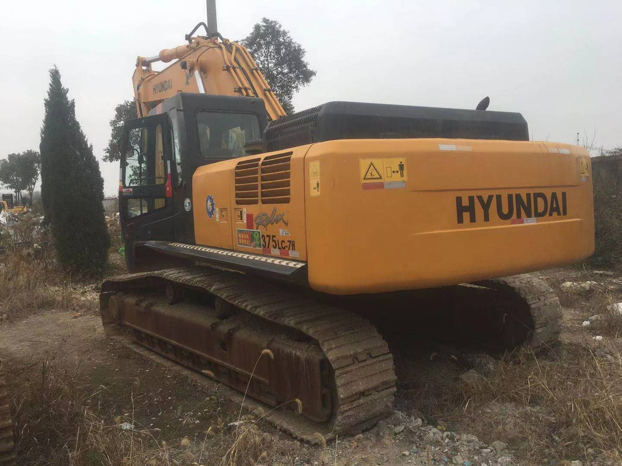 HYUNDAI R375LC-7H - Riteņu ekskavators: foto 3 HYUNDAI R375LC-7H - Riteņu ekskavators: foto 3