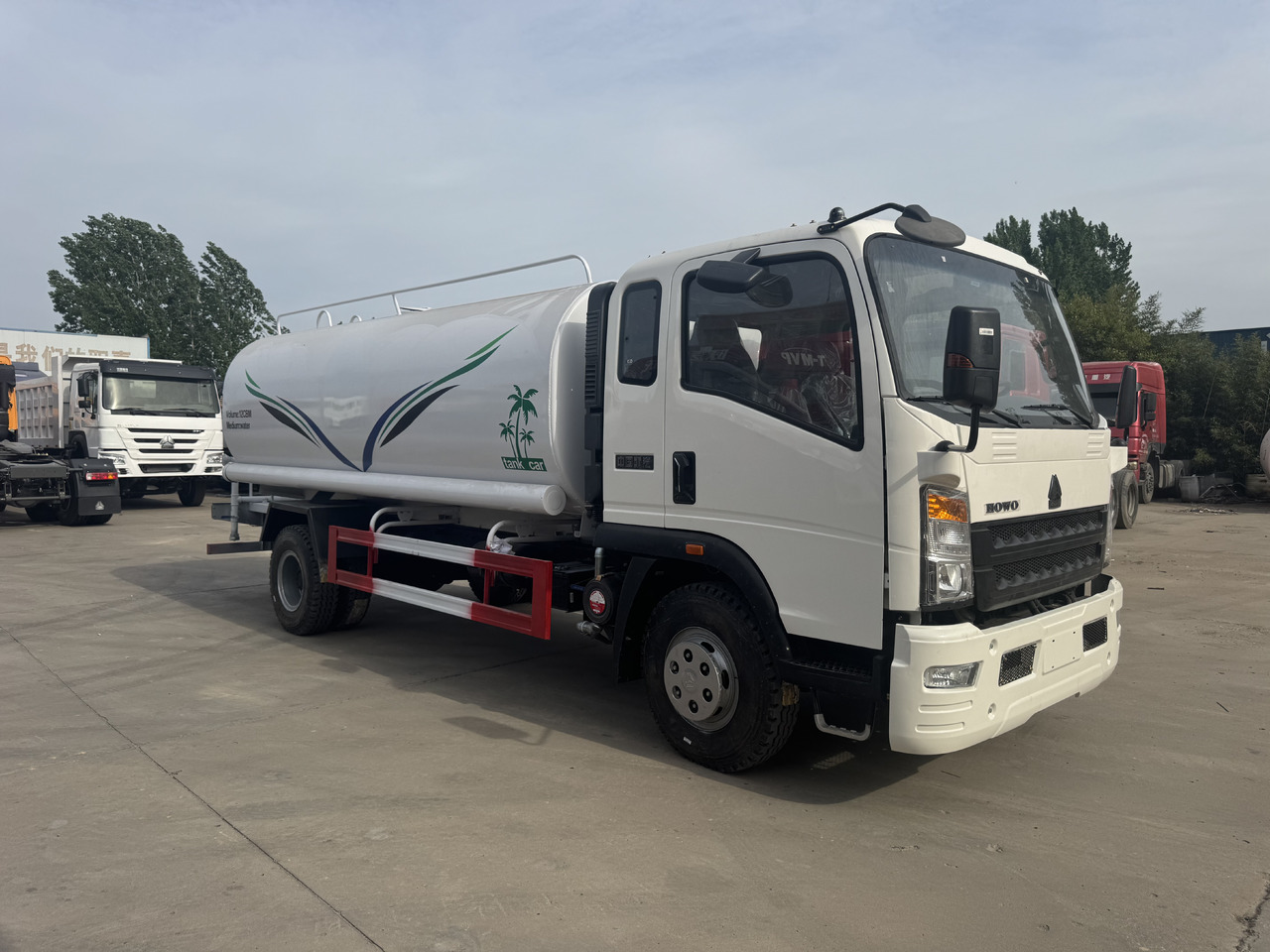 Howo Water Tanker Click for Discount - Ūdens sūknis: foto 2 Howo Water Tanker Click for Discount - Ūdens sūknis: foto 2