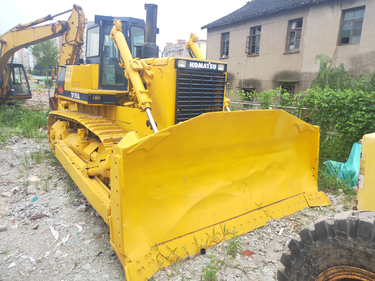 KOMATSU D155A-2 - Buldozers: foto 2 KOMATSU D155A-2 - Buldozers: foto 2