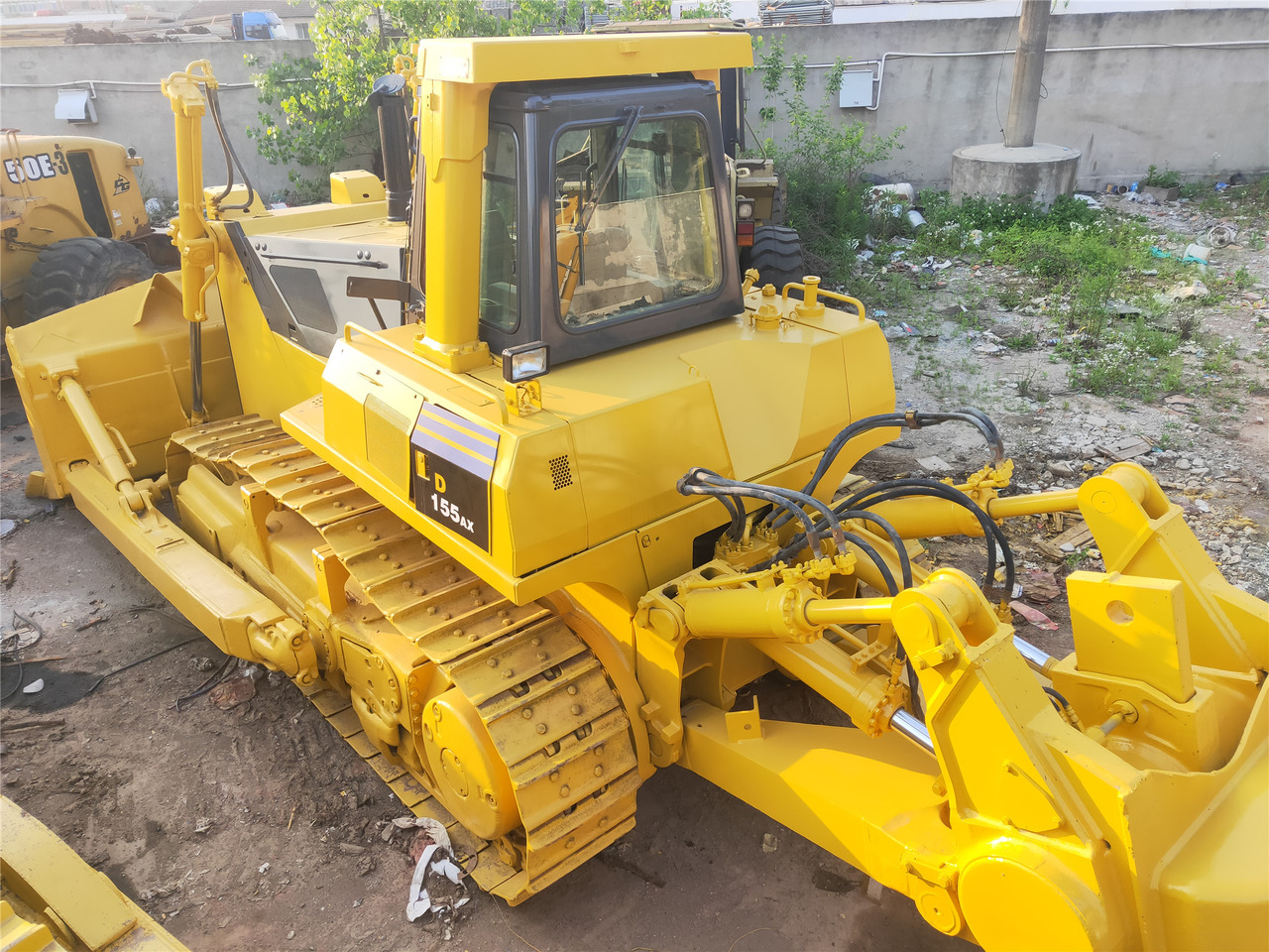 KOMATSU D155AX-5 - Buldozers: foto 3 KOMATSU D155AX-5 - Buldozers: foto 3