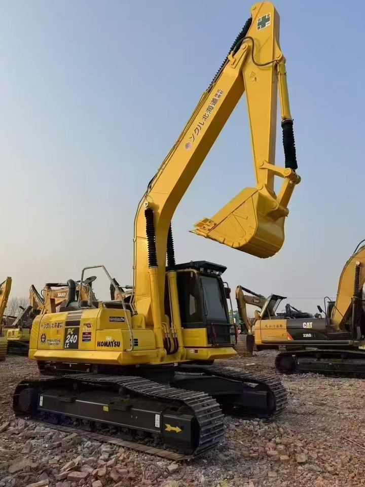 KOMATSU PC240 - Kāpurķēžu ekskavators: foto 3 KOMATSU PC240 - Kāpurķēžu ekskavators: foto 3