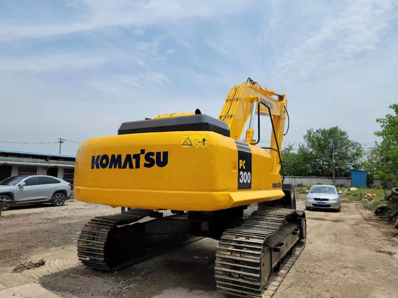 KOMATSU PC300-7 - Kāpurķēžu ekskavators: foto 2 KOMATSU PC300-7 - Kāpurķēžu ekskavators: foto 2
