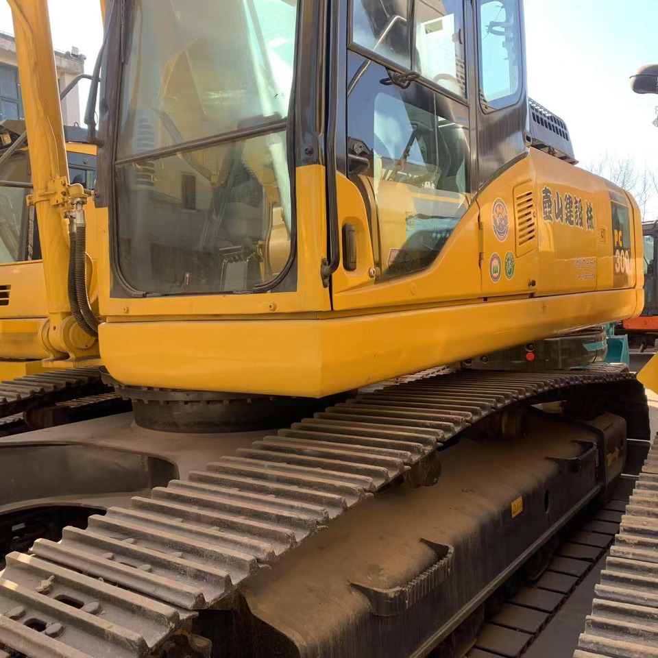KOMATSU PC300-7 - Kāpurķēžu ekskavators: foto 3 KOMATSU PC300-7 - Kāpurķēžu ekskavators: foto 3