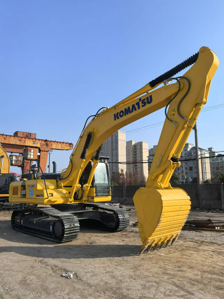 KOMATSU PC300-8 - Kāpurķēžu ekskavators: foto 2 KOMATSU PC300-8 - Kāpurķēžu ekskavators: foto 2