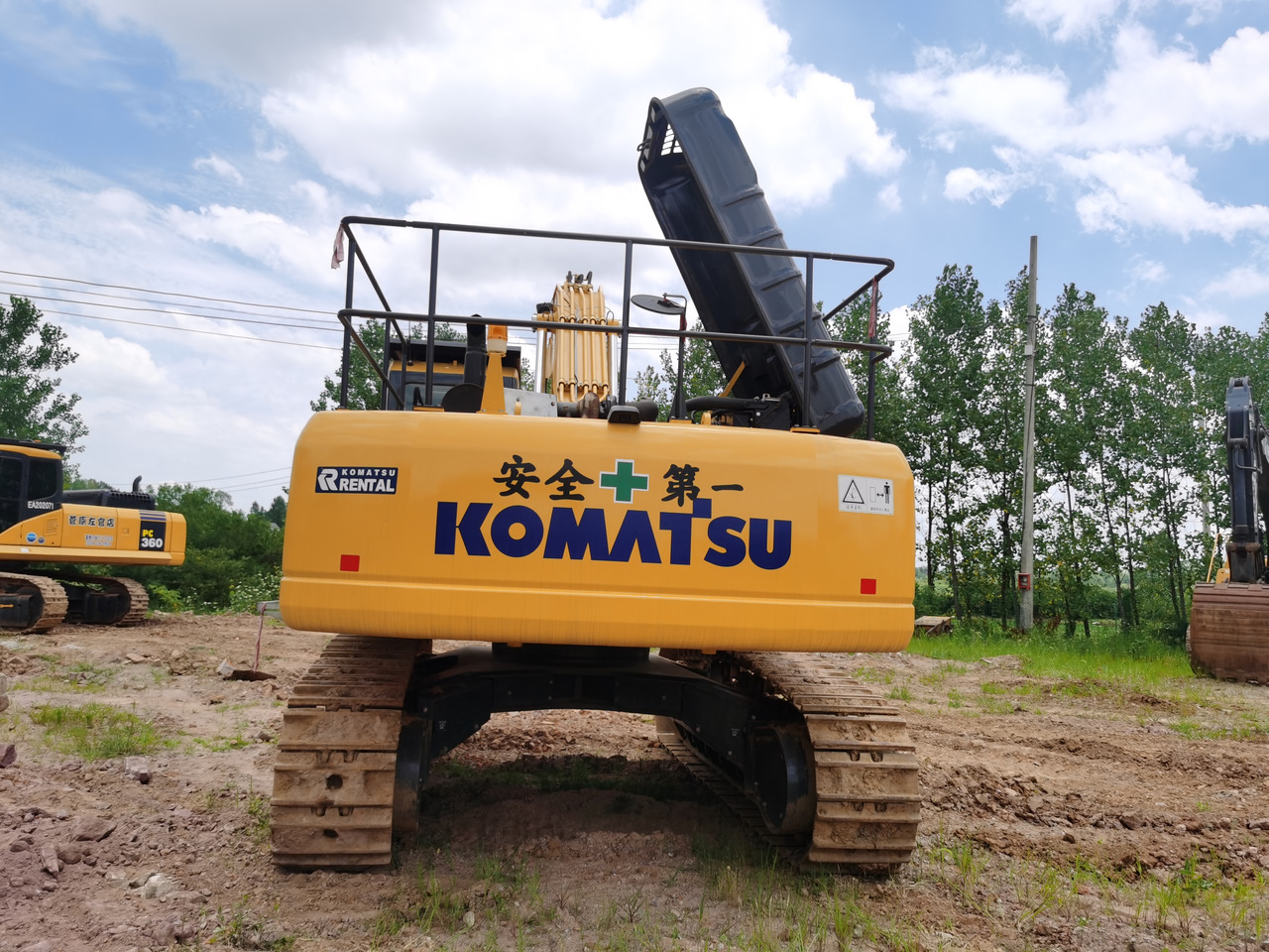 KOMATSU PC450-7 - Kāpurķēžu ekskavators: foto 3 KOMATSU PC450-7 - Kāpurķēžu ekskavators: foto 3