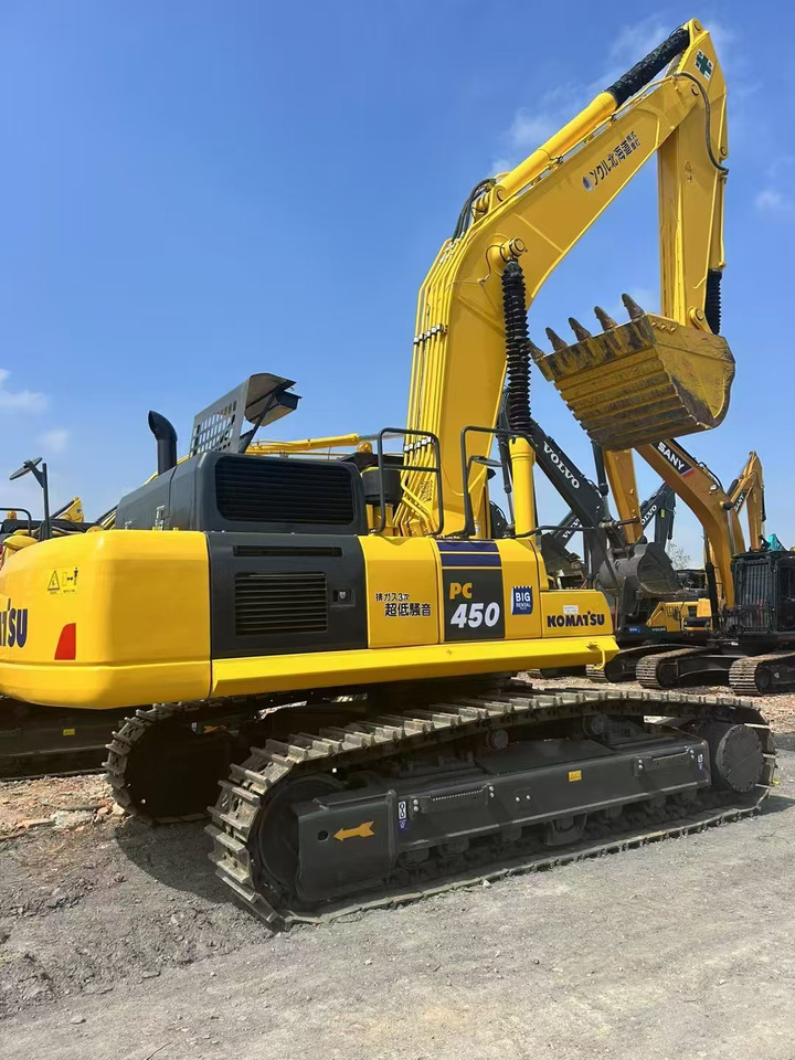 KOMATSU PC450-8 - Kāpurķēžu ekskavators: foto 1 KOMATSU PC450-8 - Kāpurķēžu ekskavators: foto 1
