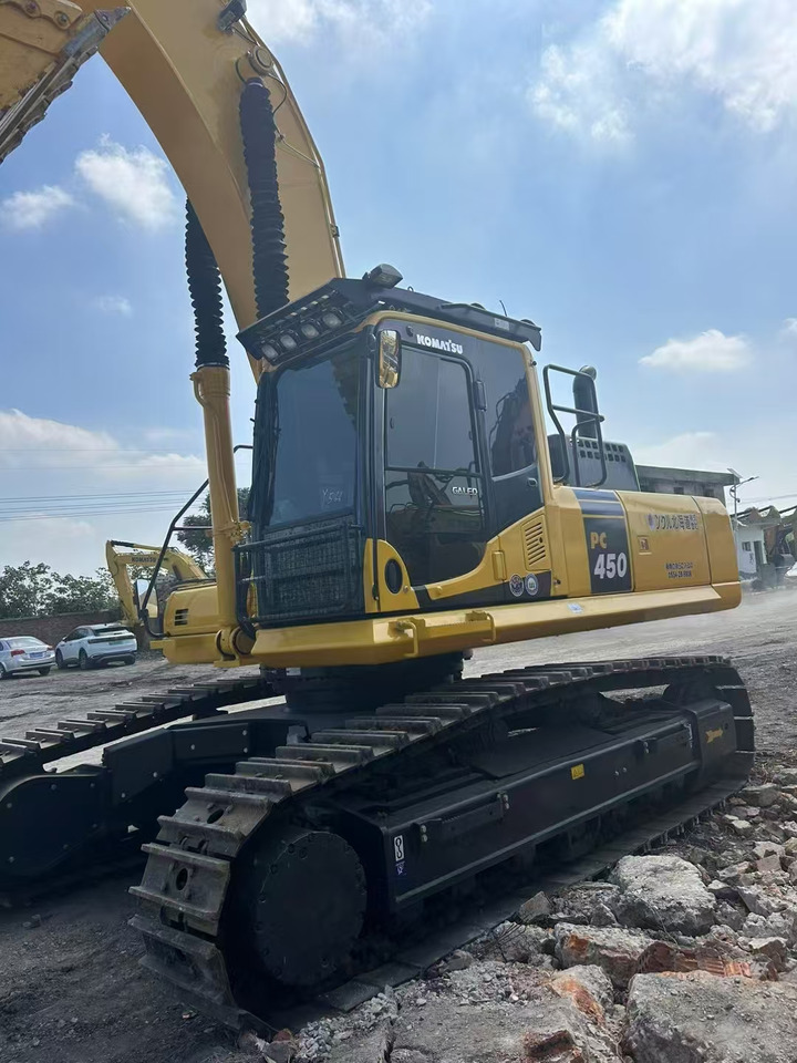 KOMATSU PC450-8 - Kāpurķēžu ekskavators: foto 4 KOMATSU PC450-8 - Kāpurķēžu ekskavators: foto 4