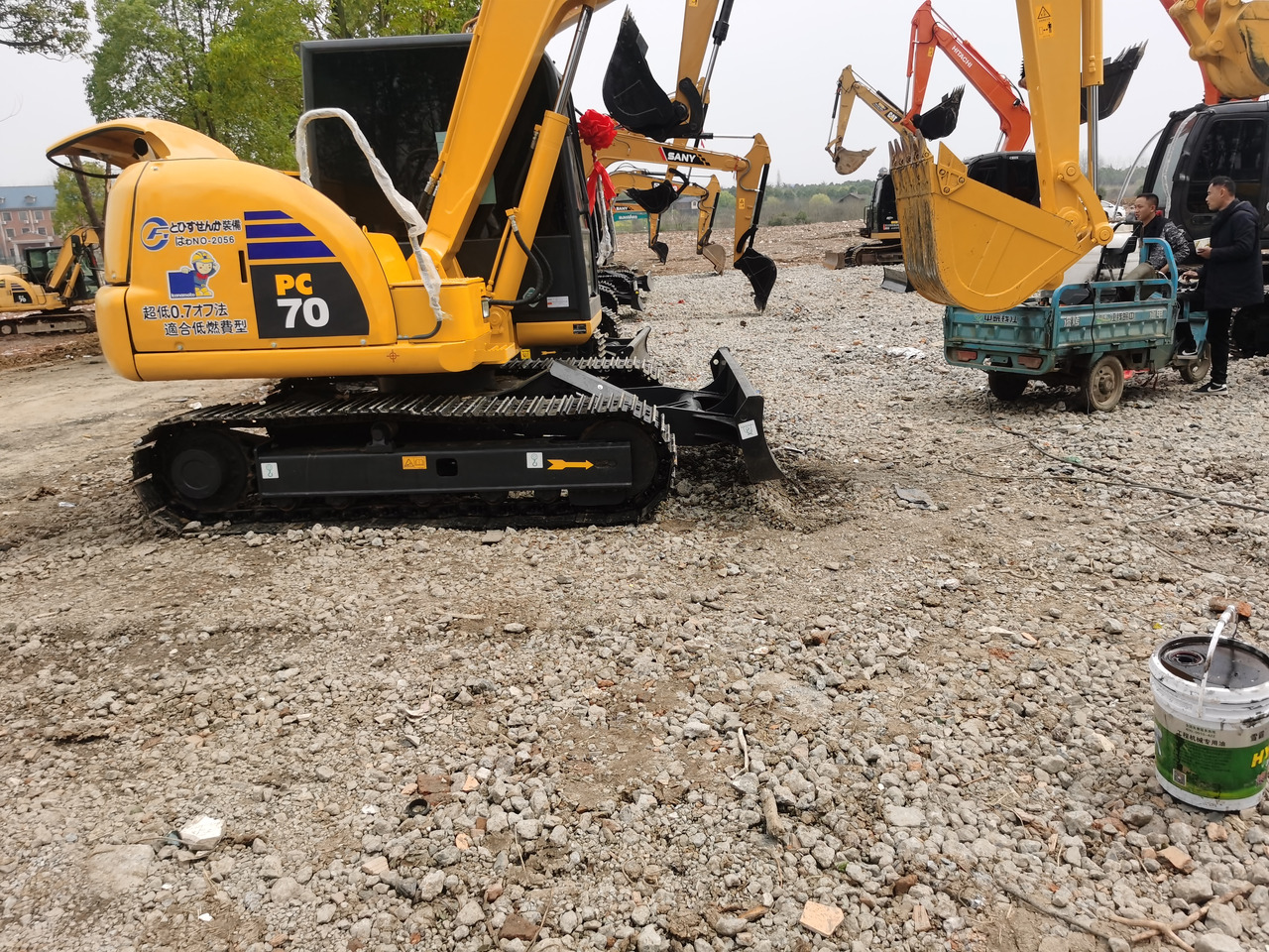 KOMATSU PC70-8 - Kāpurķēžu ekskavators: foto 2 KOMATSU PC70-8 - Kāpurķēžu ekskavators: foto 2