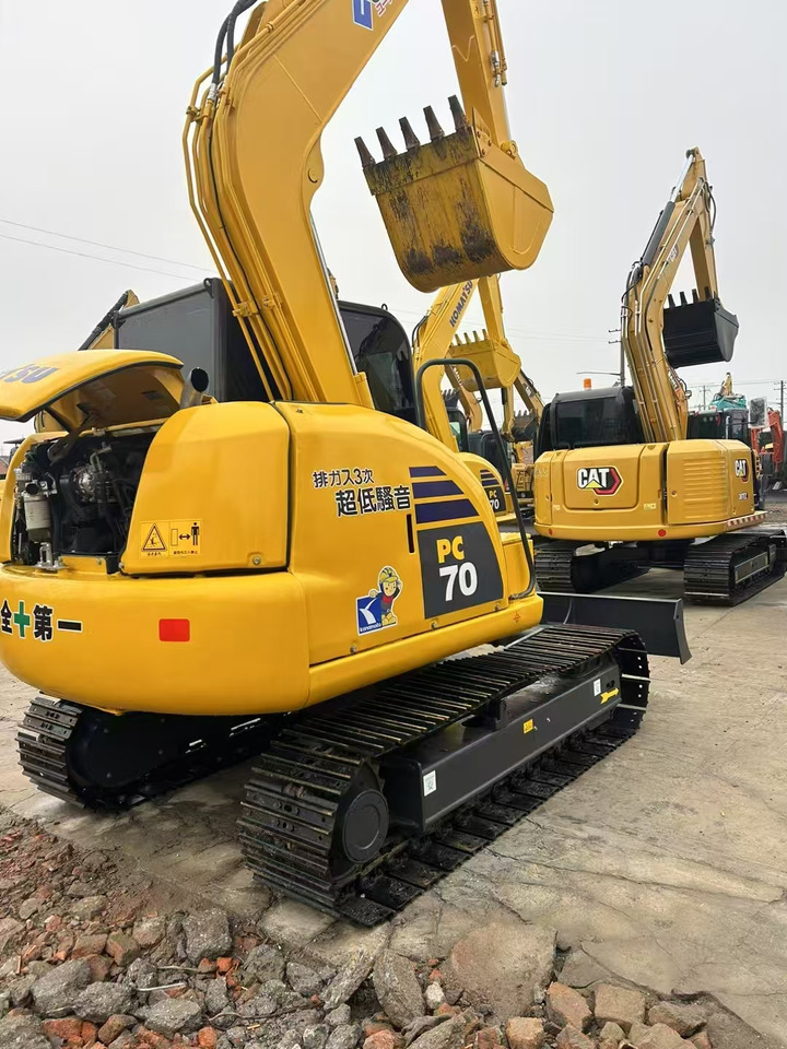 KOMATSU PC70 - Kāpurķēžu ekskavators: foto 2 KOMATSU PC70 - Kāpurķēžu ekskavators: foto 2