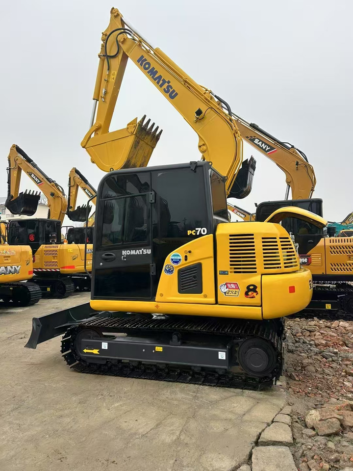 KOMATSU PC70 - Kāpurķēžu ekskavators: foto 4 KOMATSU PC70 - Kāpurķēžu ekskavators: foto 4