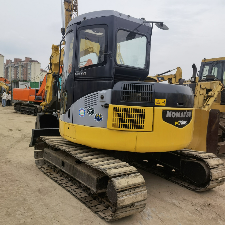 KOMATSU PC78US - Kāpurķēžu ekskavators: foto 2 KOMATSU PC78US - Kāpurķēžu ekskavators: foto 2