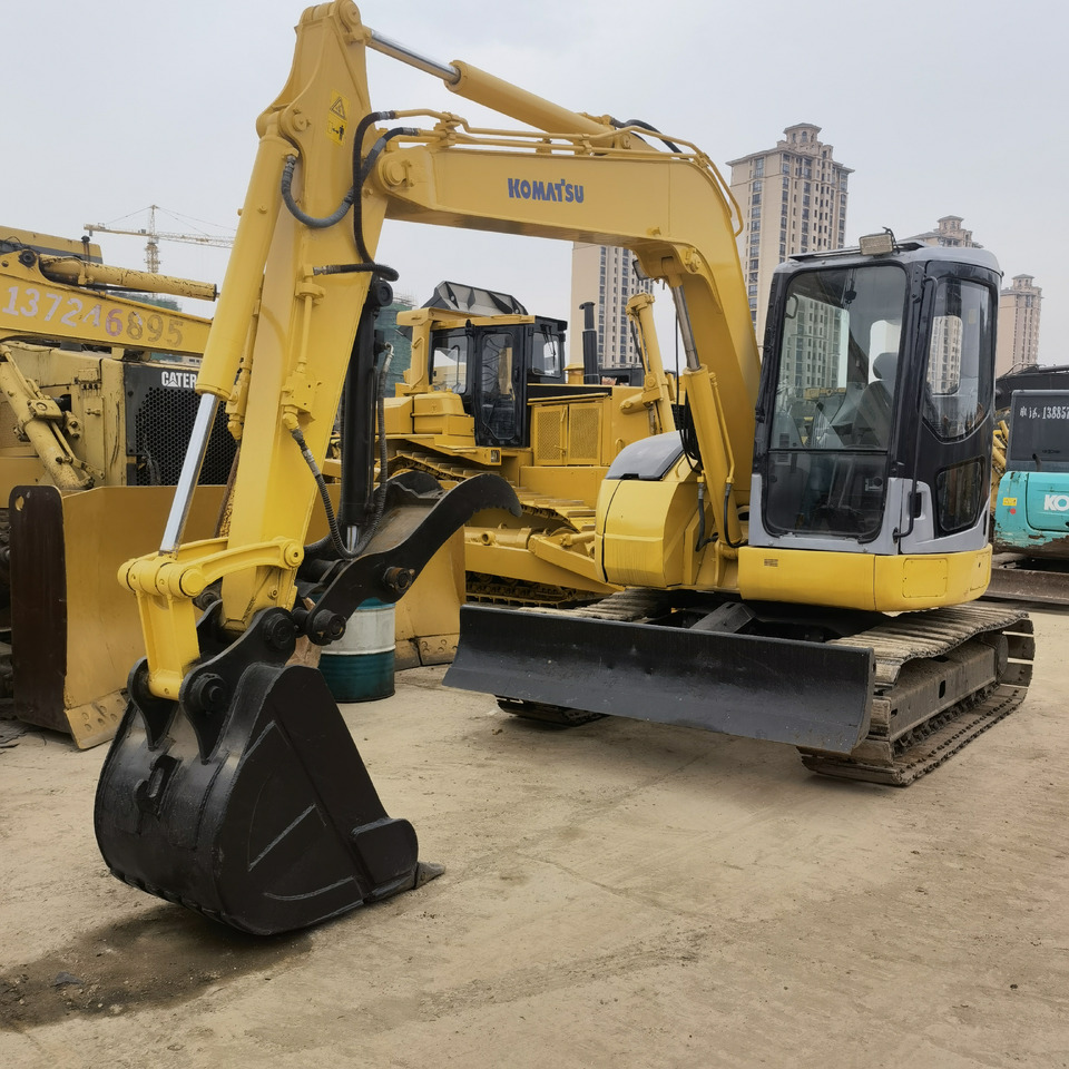 KOMATSU PC78US - Kāpurķēžu ekskavators: foto 1 KOMATSU PC78US - Kāpurķēžu ekskavators: foto 1