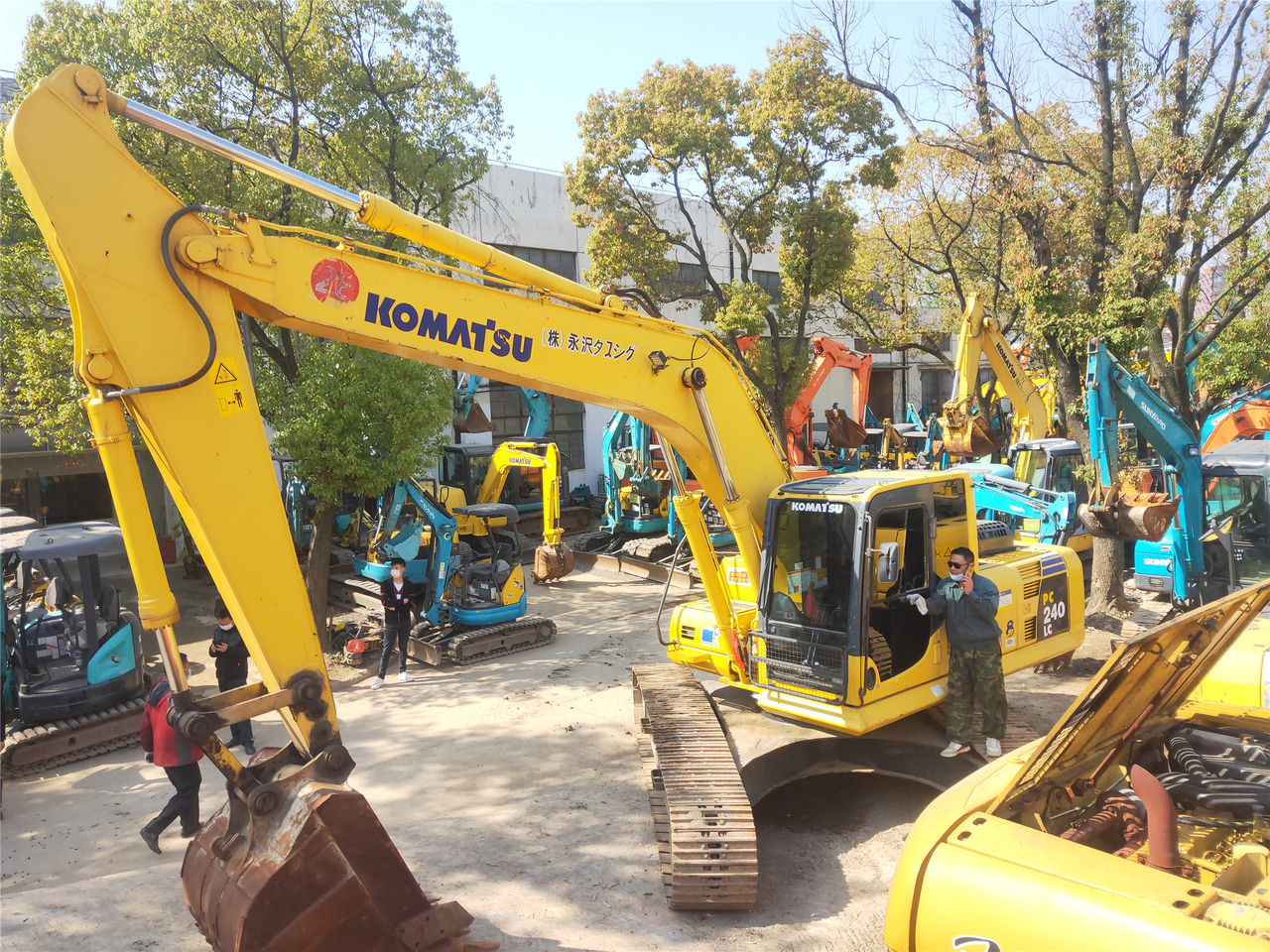 Komatsu Crawler Excavator PC240-8 - Kāpurķēžu ekskavators: foto 5 Komatsu Crawler Excavator PC240-8 - Kāpurķēžu ekskavators: foto 5