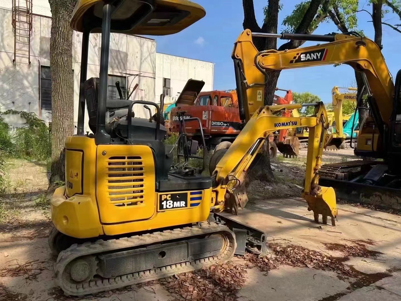 Komatsu PC18 - Kāpurķēžu ekskavators: foto 1 Komatsu PC18 - Kāpurķēžu ekskavators: foto 1