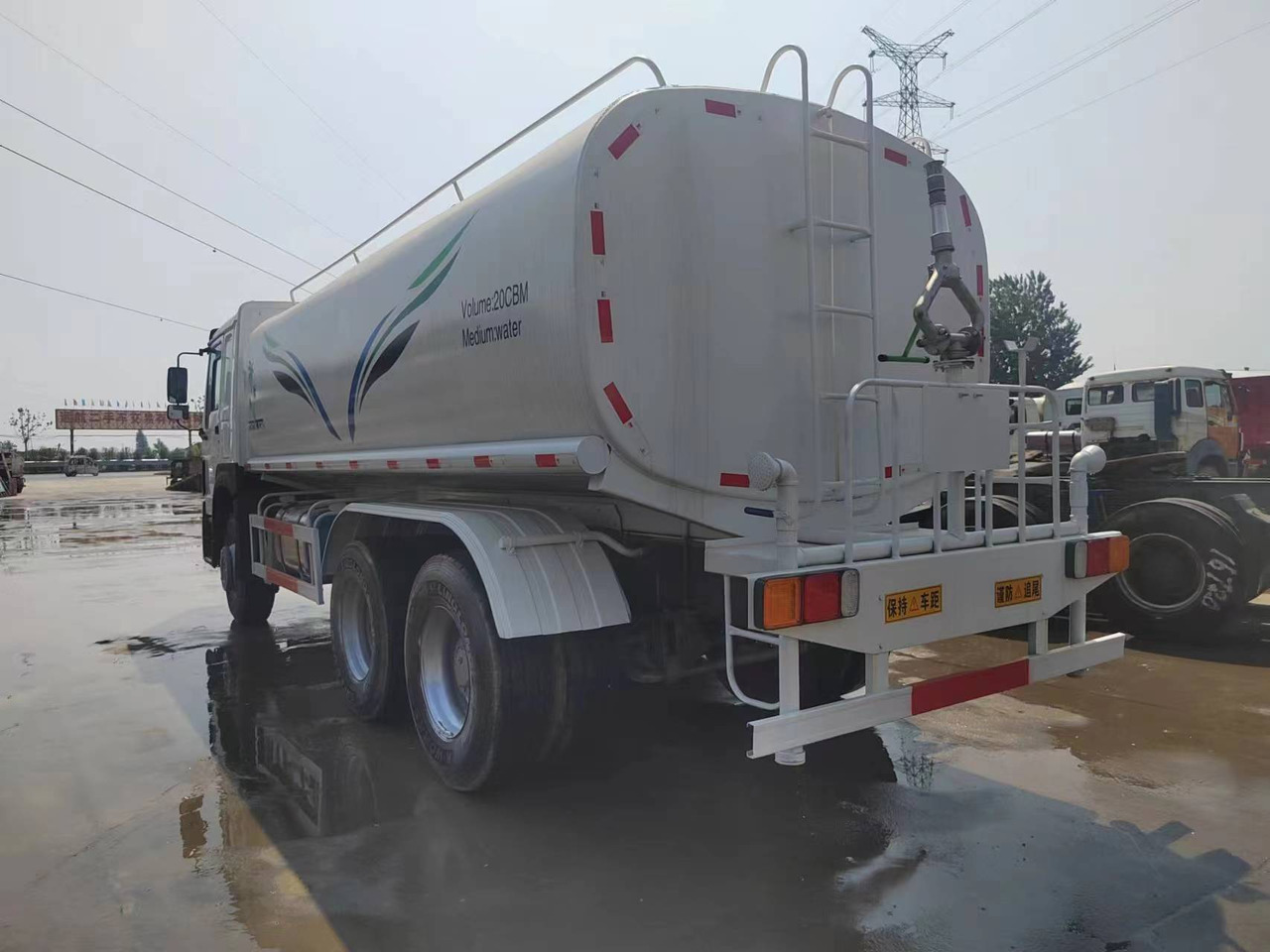 HOWO Water Tanker Click Here for Discount - Komunālā/ Specializētā tehnika: foto 4 HOWO Water Tanker Click Here for Discount - Komunālā/ Specializētā tehnika: foto 4