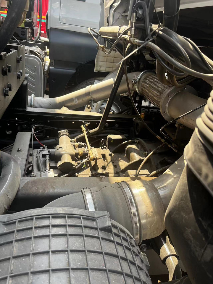 SHACMAN X3000 Dump Truck Click for Discount - Kravas automašīna pašizgāzējs: foto 5 SHACMAN X3000 Dump Truck Click for Discount - Kravas automašīna pašizgāzējs: foto 5