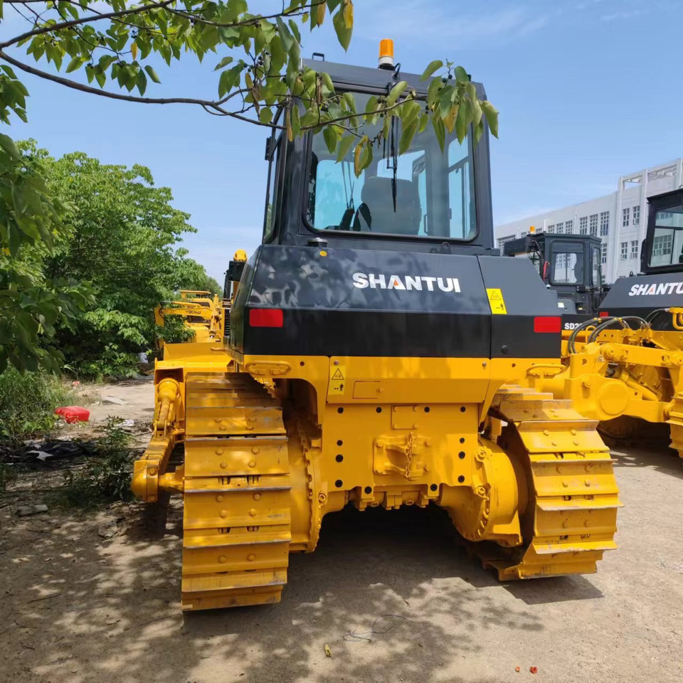 SHANTUI Bulldozer SD16 with Low Hours for Sale - Buldozers: foto 5 SHANTUI Bulldozer SD16 with Low Hours for Sale - Buldozers: foto 5