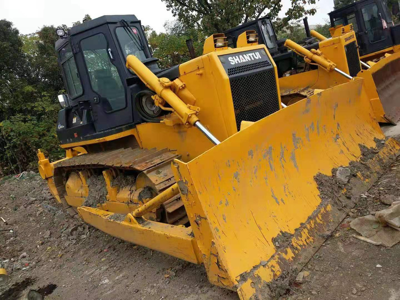 SHANTUI SD16 - Buldozers: foto 1 SHANTUI SD16 - Buldozers: foto 1
