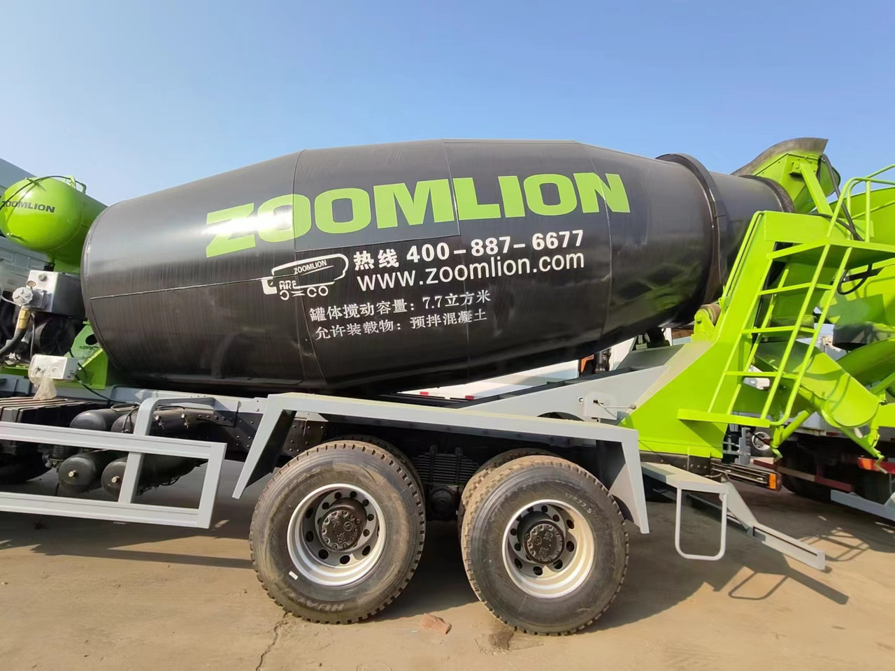 SINOTRUK HOWO 371 CLICK HERE FOR DISCOUNT - Betonvedējs: foto 4 SINOTRUK HOWO 371 CLICK HERE FOR DISCOUNT - Betonvedējs: foto 4