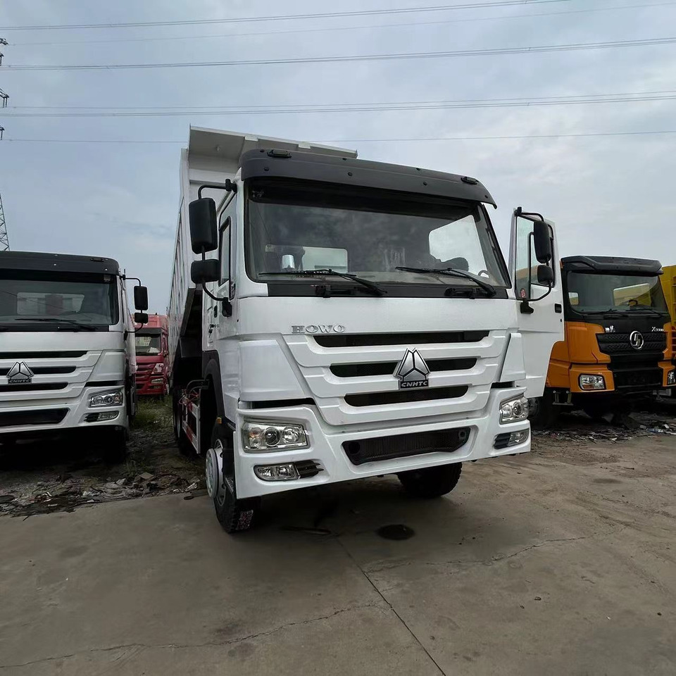SINOTRUK HOWO 6x4 Dump Truck Click for Discount - Kravas automašīna pašizgāzējs: foto 1 SINOTRUK HOWO 6x4 Dump Truck Click for Discount - Kravas automašīna pašizgāzējs: foto 1