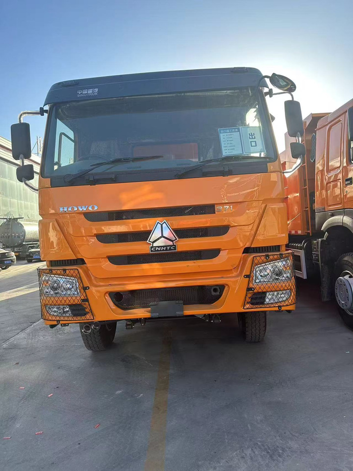 Sinotrack HOWO 6x4 Dump Truck Click for Discount - Kravas automašīna pašizgāzējs: foto 4 Sinotrack HOWO 6x4 Dump Truck Click for Discount - Kravas automašīna pašizgāzējs: foto 4
