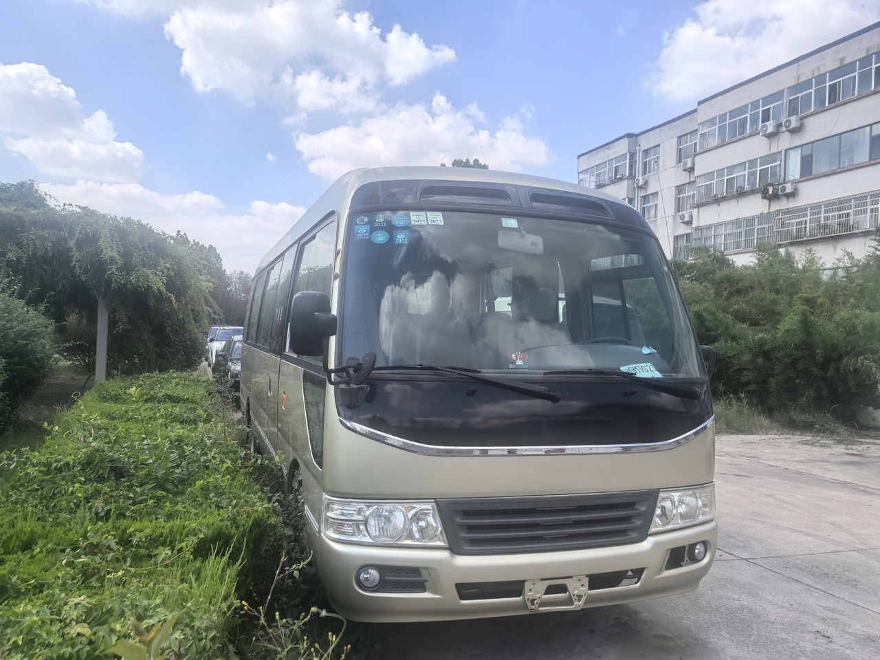 TOYOTA Mini Bus Click here for Discount - Starppilsētu autobuss: foto 2 TOYOTA Mini Bus Click here for Discount - Starppilsētu autobuss: foto 2