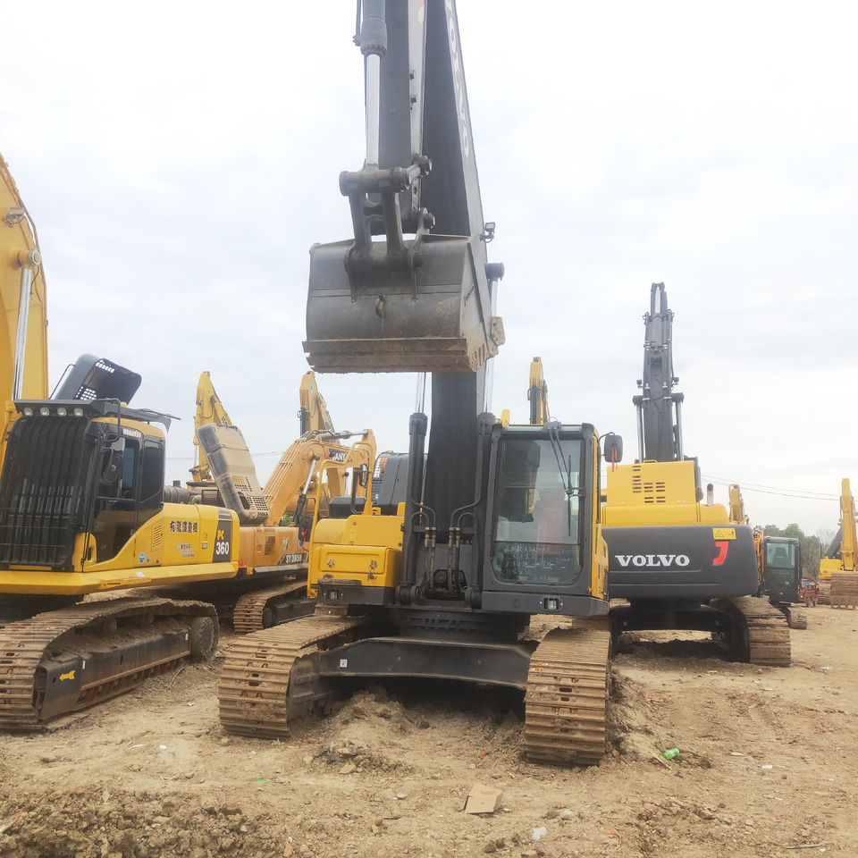 VOLVO EC300D - Kāpurķēžu ekskavators: foto 5 VOLVO EC300D - Kāpurķēžu ekskavators: foto 5