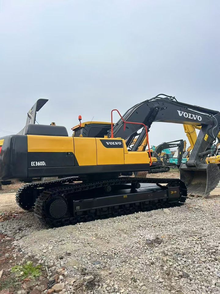VOLVO EC360D - Kāpurķēžu ekskavators: foto 1 VOLVO EC360D - Kāpurķēžu ekskavators: foto 1