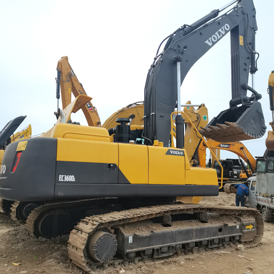 VOLVO EC360DL - Kāpurķēžu ekskavators: foto 3 VOLVO EC360DL - Kāpurķēžu ekskavators: foto 3