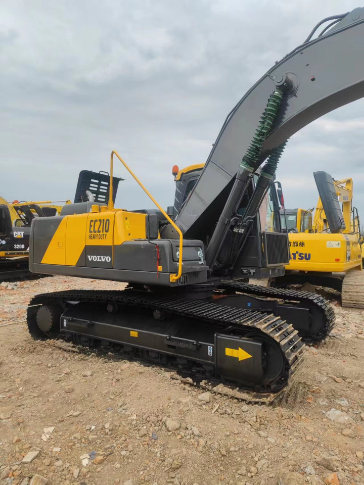 VOLVO Excavator EC210 Click Here for Discount - Kāpurķēžu ekskavators: foto 1 VOLVO Excavator EC210 Click Here for Discount - Kāpurķēžu ekskavators: foto 1