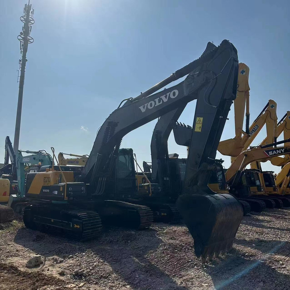 VOLVO Excavator EC210B Click for Discount - Ekskavators: foto 3 VOLVO Excavator EC210B Click for Discount - Ekskavators: foto 3