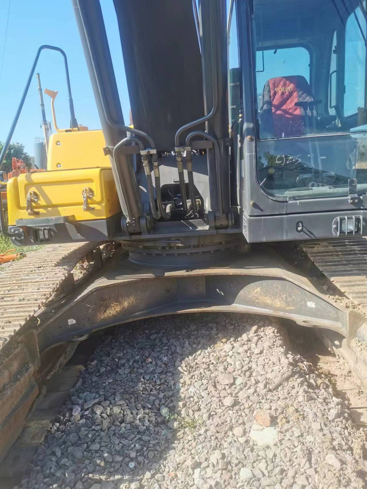 VOLVO Excavator EC290 Click for Discount - Ekskavators: foto 4 VOLVO Excavator EC290 Click for Discount - Ekskavators: foto 4