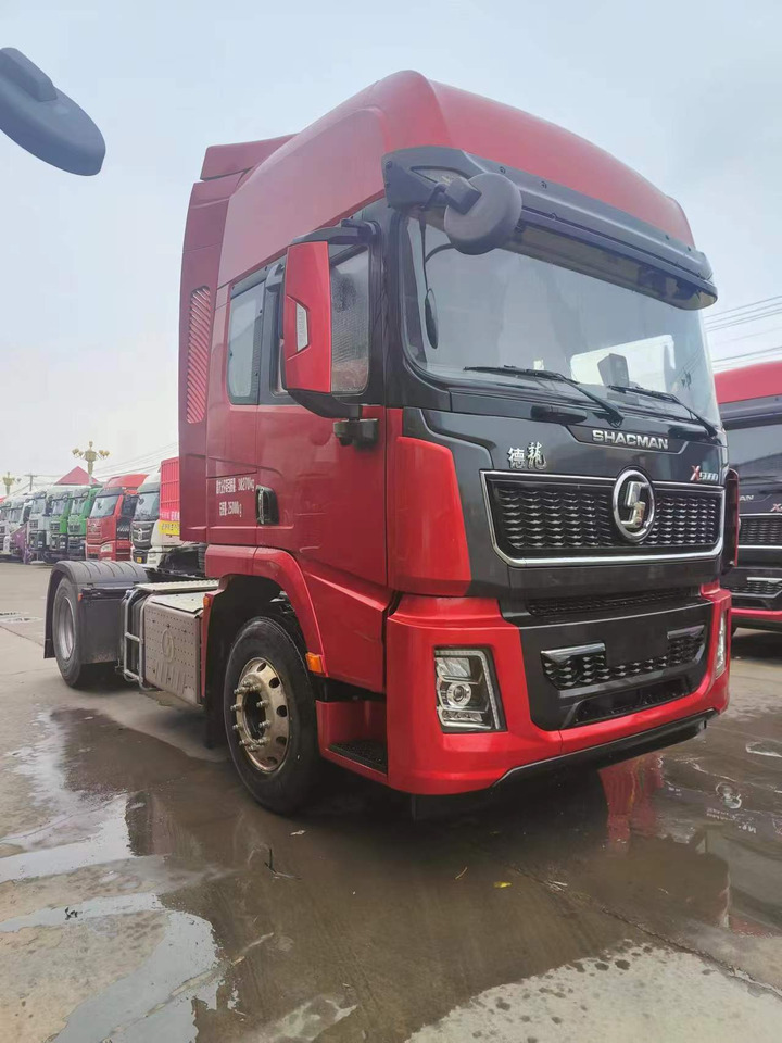 SINOTRUK Delong X5000 4X2 Truck Unit Automatic Transmission - Vilcējs: foto 1 SINOTRUK Delong X5000 4X2 Truck Unit Automatic Transmission - Vilcējs: foto 1