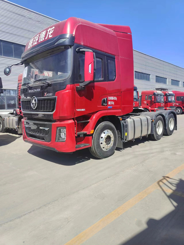 SINOTRUK Delong X5000 6X4 Automatic Tractor - Vilcējs: foto 3 SINOTRUK Delong X5000 6X4 Automatic Tractor - Vilcējs: foto 3