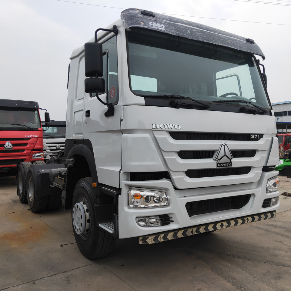 SINOTRUK HOWO371 - Vilcējs: foto 1 SINOTRUK HOWO371 - Vilcējs: foto 1
