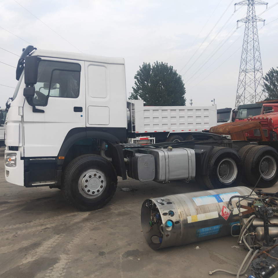 SINOTRUK HOWO375 - Vilcējs: foto 3 SINOTRUK HOWO375 - Vilcējs: foto 3