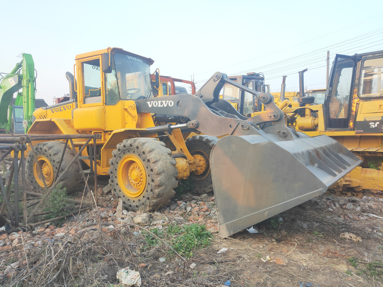 Volvo Wheel Loader Volvo L70E Click Here for Discount - Riteņu iekrāvējs: foto 3 Volvo Wheel Loader Volvo L70E Click Here for Discount - Riteņu iekrāvējs: foto 3