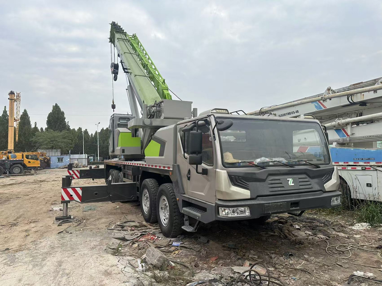 ZOOMLION Crane 50Ton - Visurgājējs celtnis: foto 4 ZOOMLION Crane 50Ton - Visurgājējs celtnis: foto 4