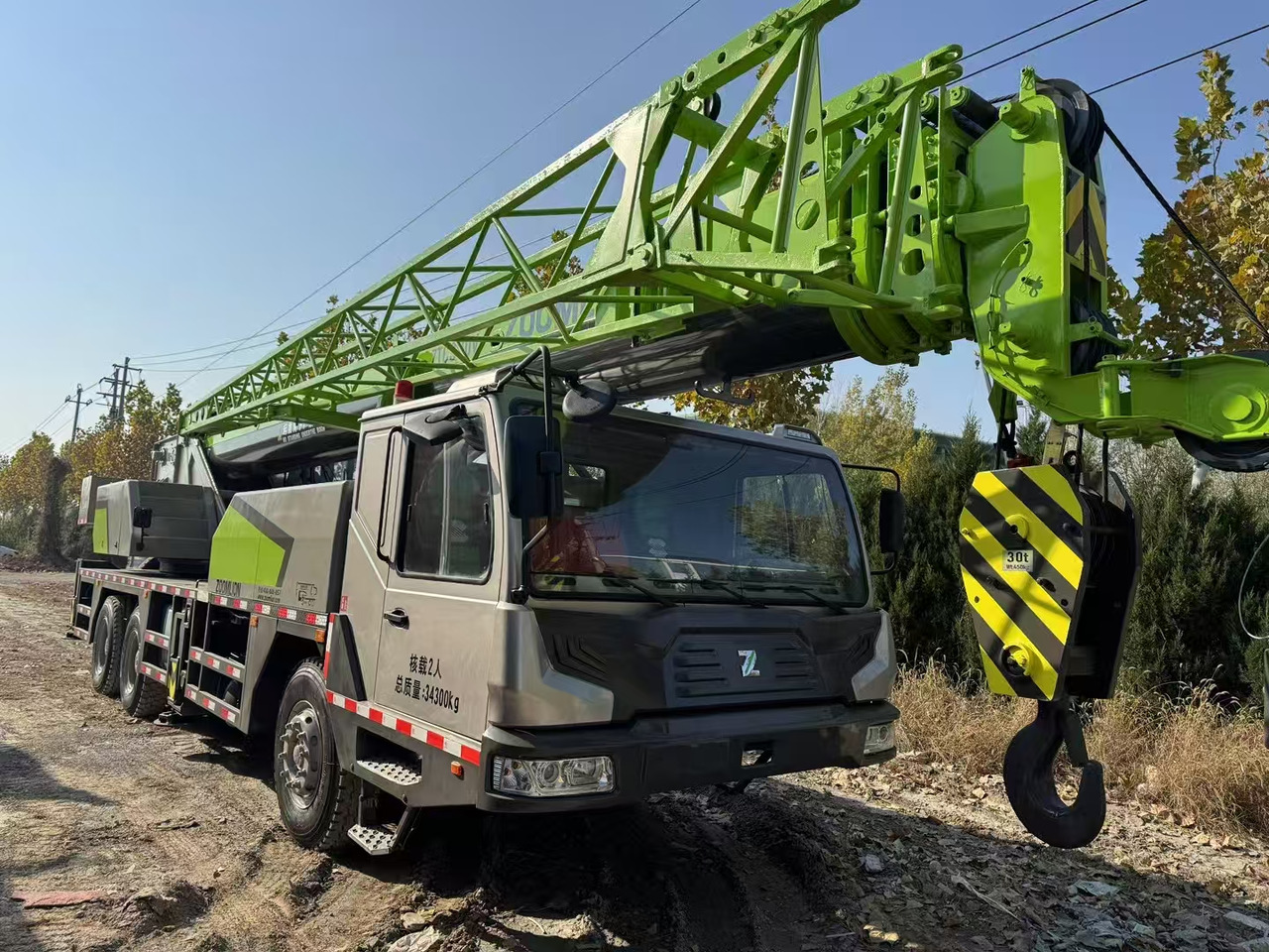 ZOOMLION Crane ZTC300V 30Ton - Visurgājējs celtnis: foto 1 ZOOMLION Crane ZTC300V 30Ton - Visurgājējs celtnis: foto 1