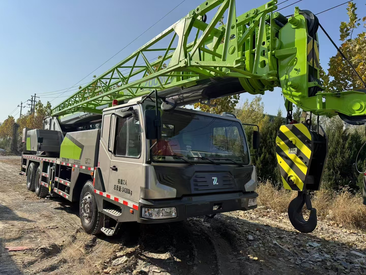ZOOMLION Crane ZTC300V 30Ton - Visurgājējs celtnis: foto 5 ZOOMLION Crane ZTC300V 30Ton - Visurgājējs celtnis: foto 5