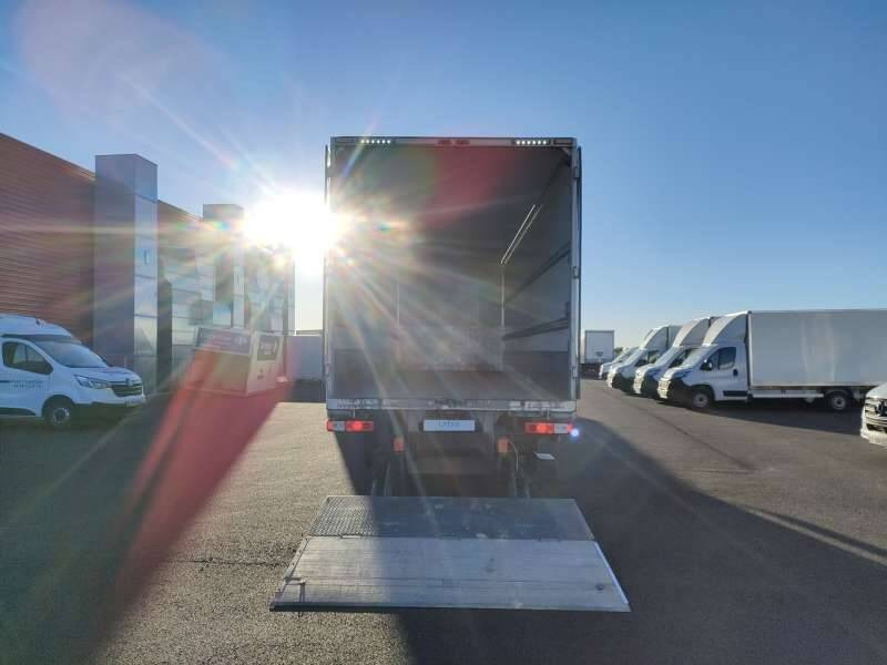 Camion Porteur 19 TONNES 280 CV HAYON 2 PORTES AR - Kravas automašīna ar slēgto virsbūvi: foto 5 Camion Porteur 19 TONNES 280 CV HAYON 2 PORTES AR - Kravas automašīna ar slēgto virsbūvi: foto 5