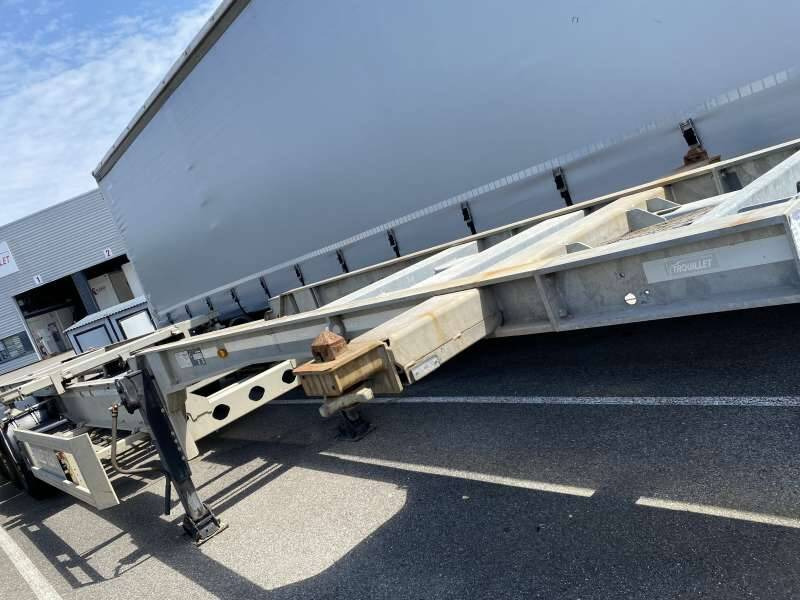 Semi-remorque 3 Essieux 38 TONNES CHARIOT COULISSANT - Puspiekabe noņemamā virsbūve/ Konteineru vedējs: foto 3 Semi-remorque 3 Essieux 38 TONNES CHARIOT COULISSANT - Puspiekabe noņemamā virsbūve/ Konteineru vedējs: foto 3