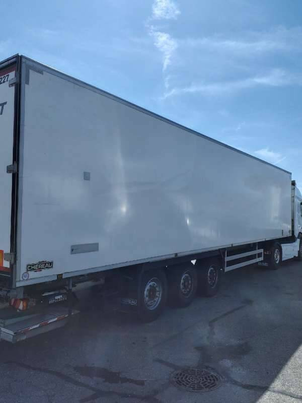 Semi-remorque 3 Essieux FRIGO 38 TONNES HAYON CAISSE CHEREAU GROUPE CARRIER VECTOR 1950 MT - Puspiekabe refrižerators: foto 4 Semi-remorque 3 Essieux FRIGO 38 TONNES HAYON CAISSE CHEREAU GROUPE CARRIER VECTOR 1950 MT - Puspiekabe refrižerators: foto 4